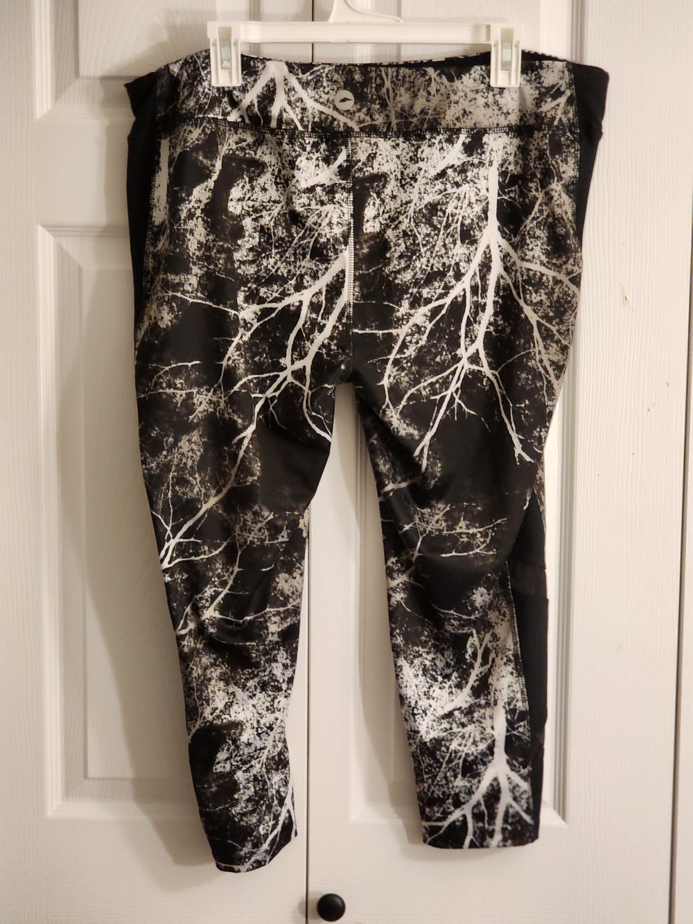 AVIA Black & White Tree-Print Active Leggings PLus Size XXL - Picture 6 of 12